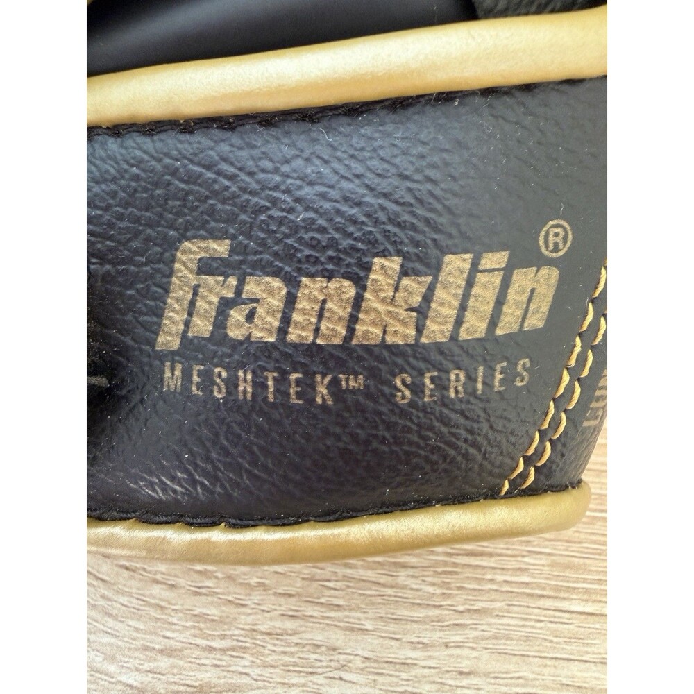 Franklin MeshTek 9.5 Youth T-Ball Baseball Glove Black Gold Beginner RHL - Picture 7 of 10